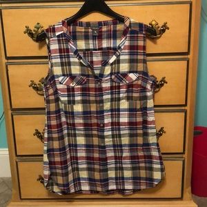 Eddie Bauer top size M